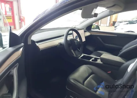 2023 Tesla Model Y Awd/Long Range Dual Motor All-Wheel Drive from USA, damaged, VIN 7SAYGDEEXPF764494